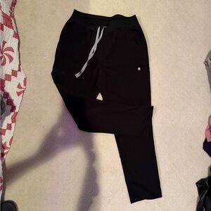 Figs Black High Waisted Dowa Scrub Pants